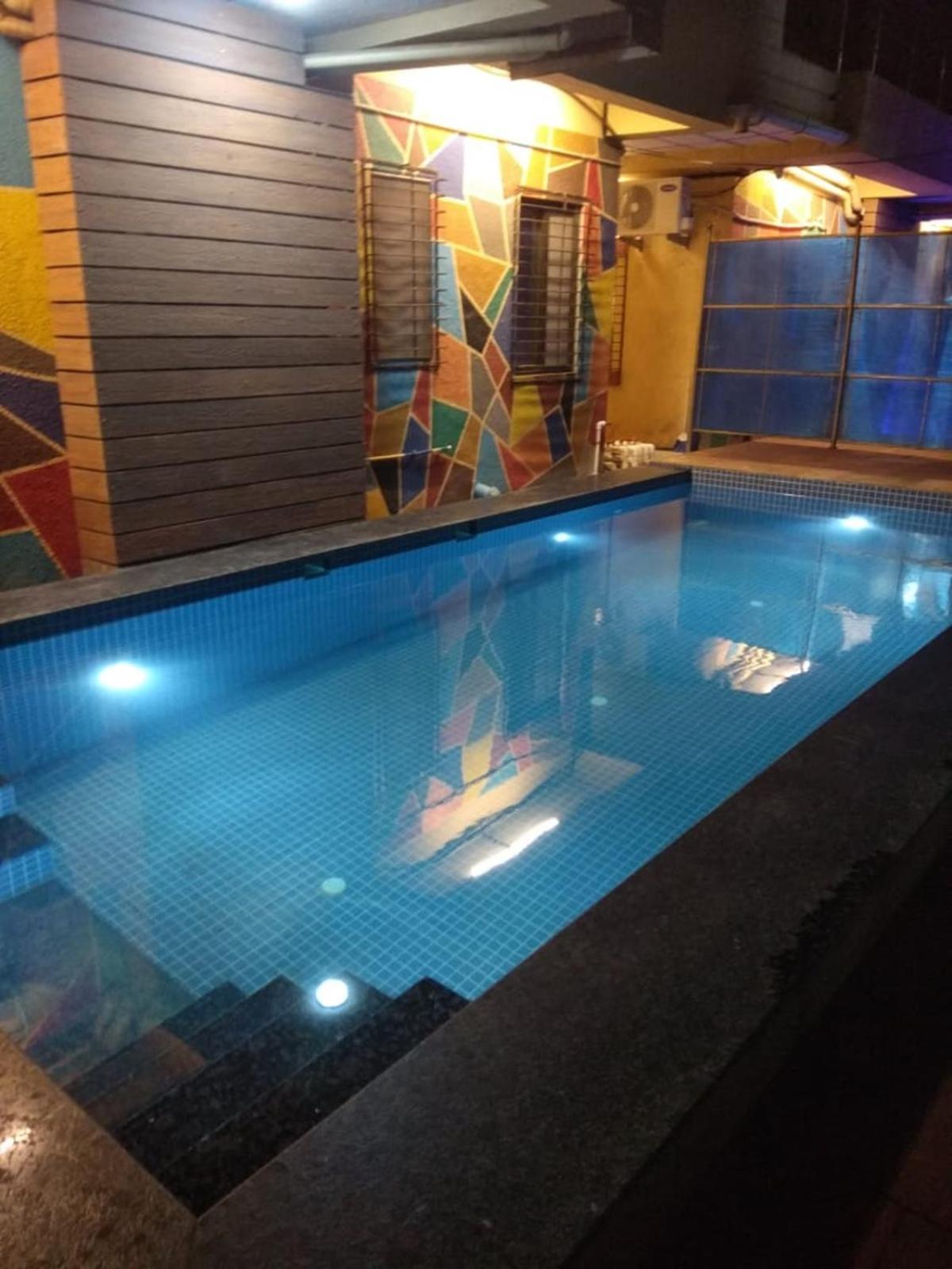 Hotel Phoenix Lonavala Exterior photo