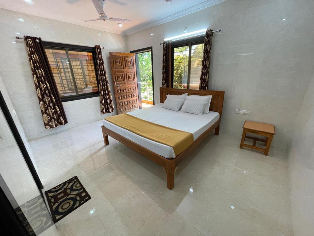 Hotel Phoenix Lonavala Exterior photo