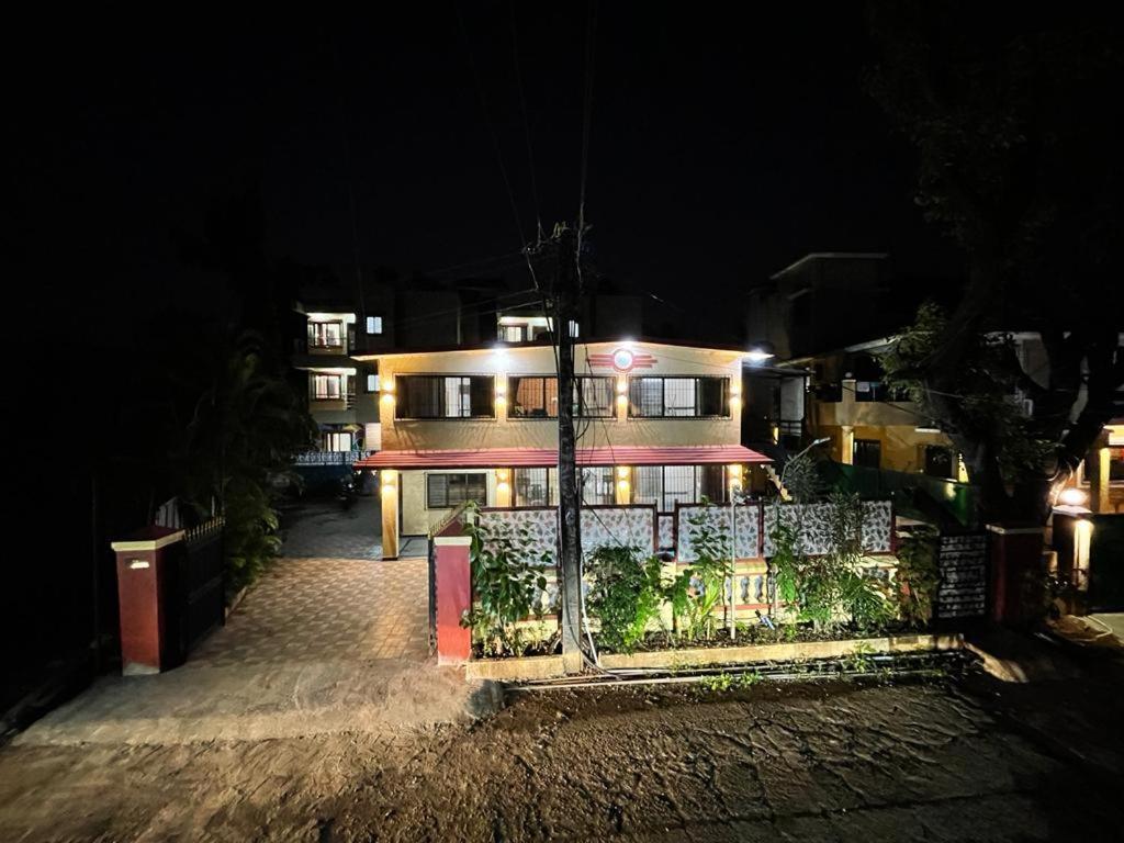 Hotel Phoenix Lonavala Exterior photo
